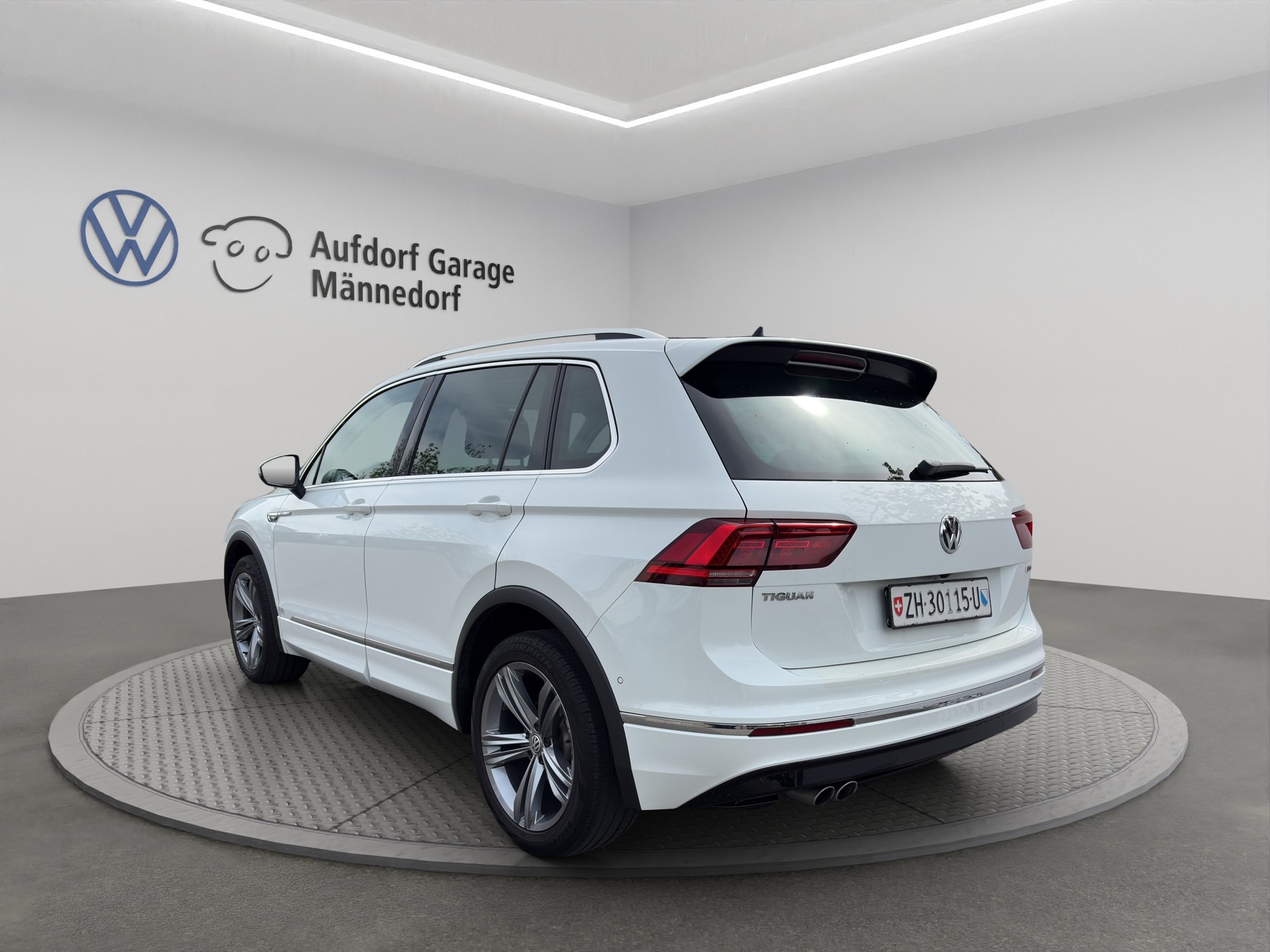 VW Tiguan 2.0TSI Highline 4Motion DSG-image-3