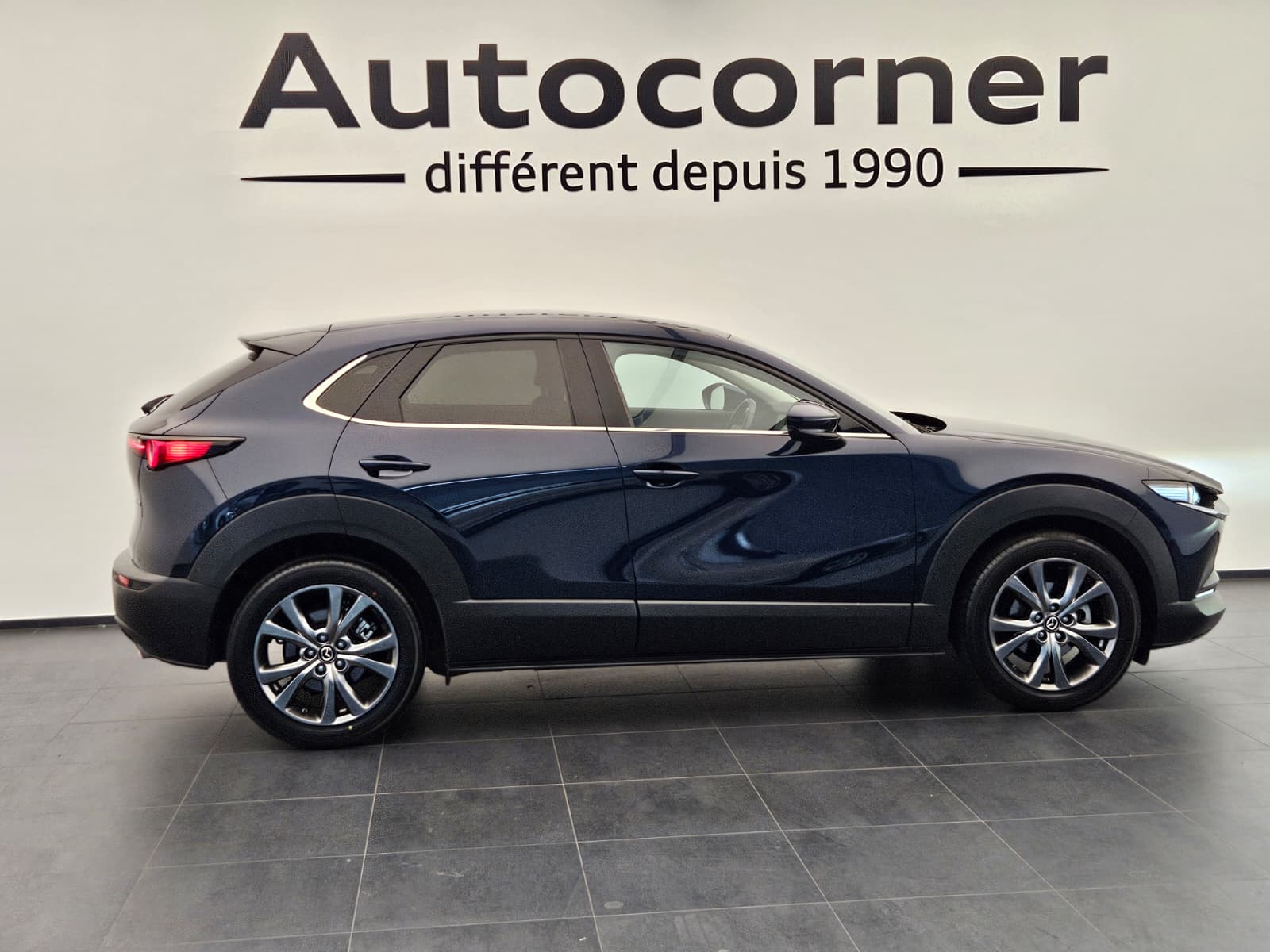 MAZDA CX-30 SKYACTIV-X 186 M Hybrid AWD Revolution Automat-image-5
