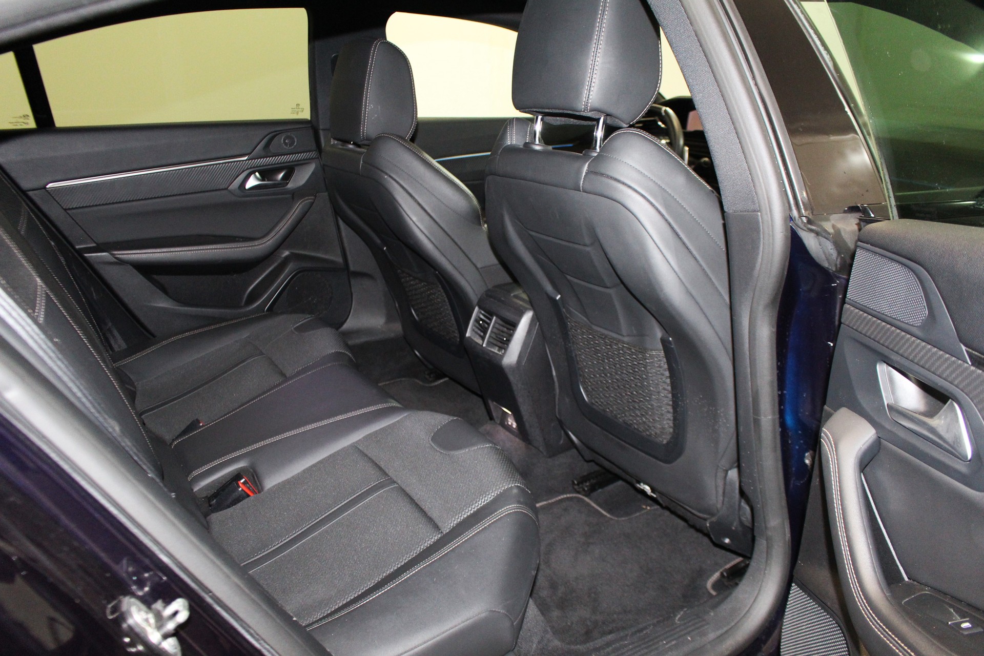 PEUGEOT 508 1.5 BlueHDi GT Line-image-9
