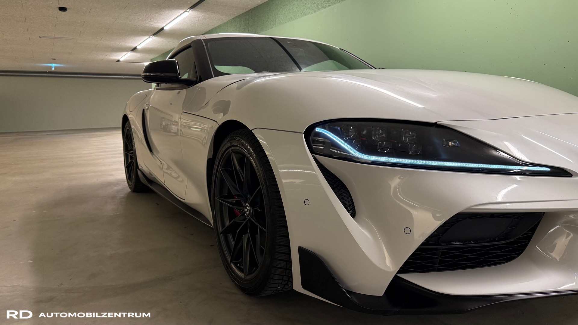 TOYOTA Supra GR 3.0i Turbo Premium Automat 8-image-3