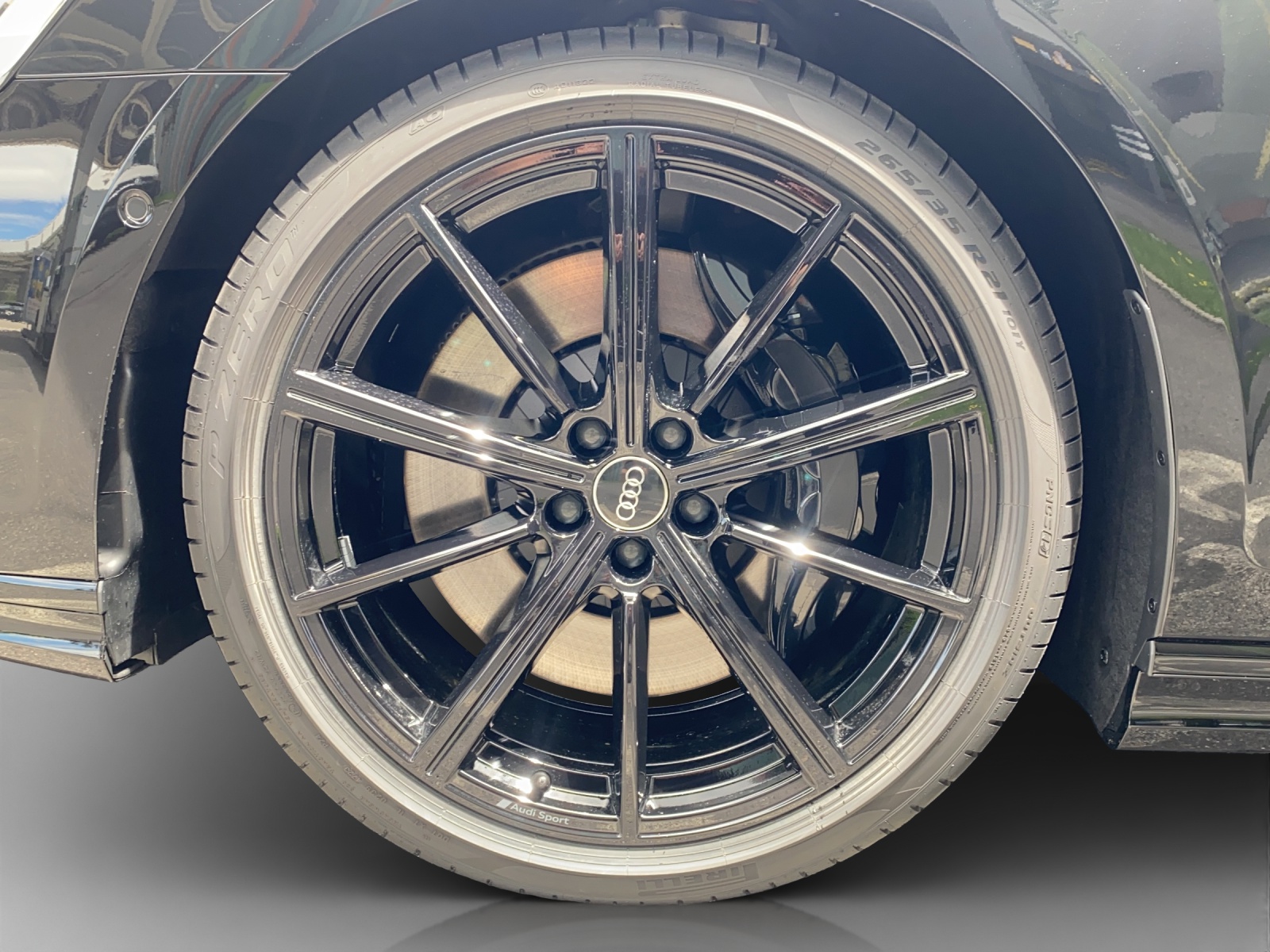 AUDI A8 60 TFSI e quattro tiptronic-image-9