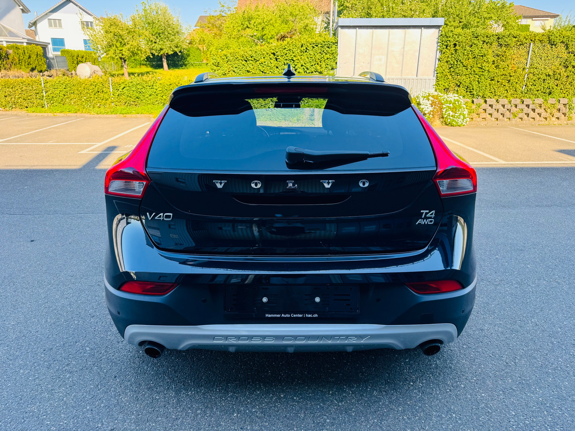 VOLVO V40 Cross Country T4 2.0 AWD Summum Geartronic-image-4
