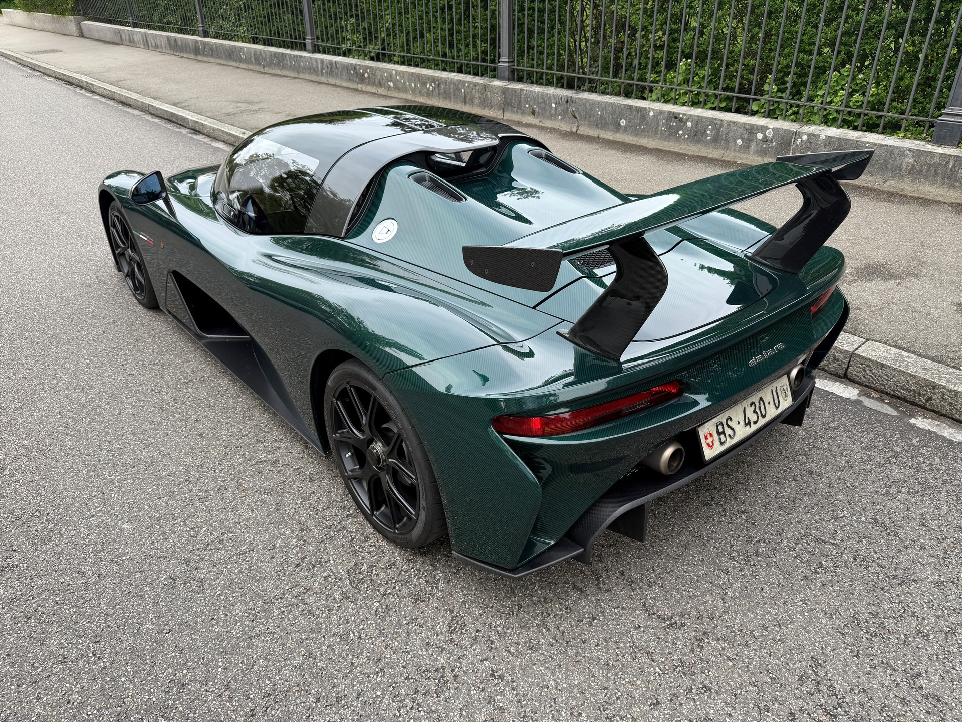 DALLARA Stradale-showroom-element-1
