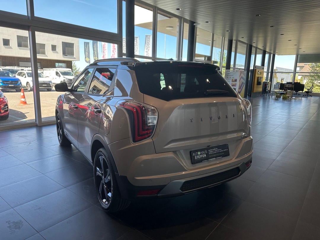 KGM-SsangYong Tivoli 1.5 T GDI Platinum 4WD-image-3