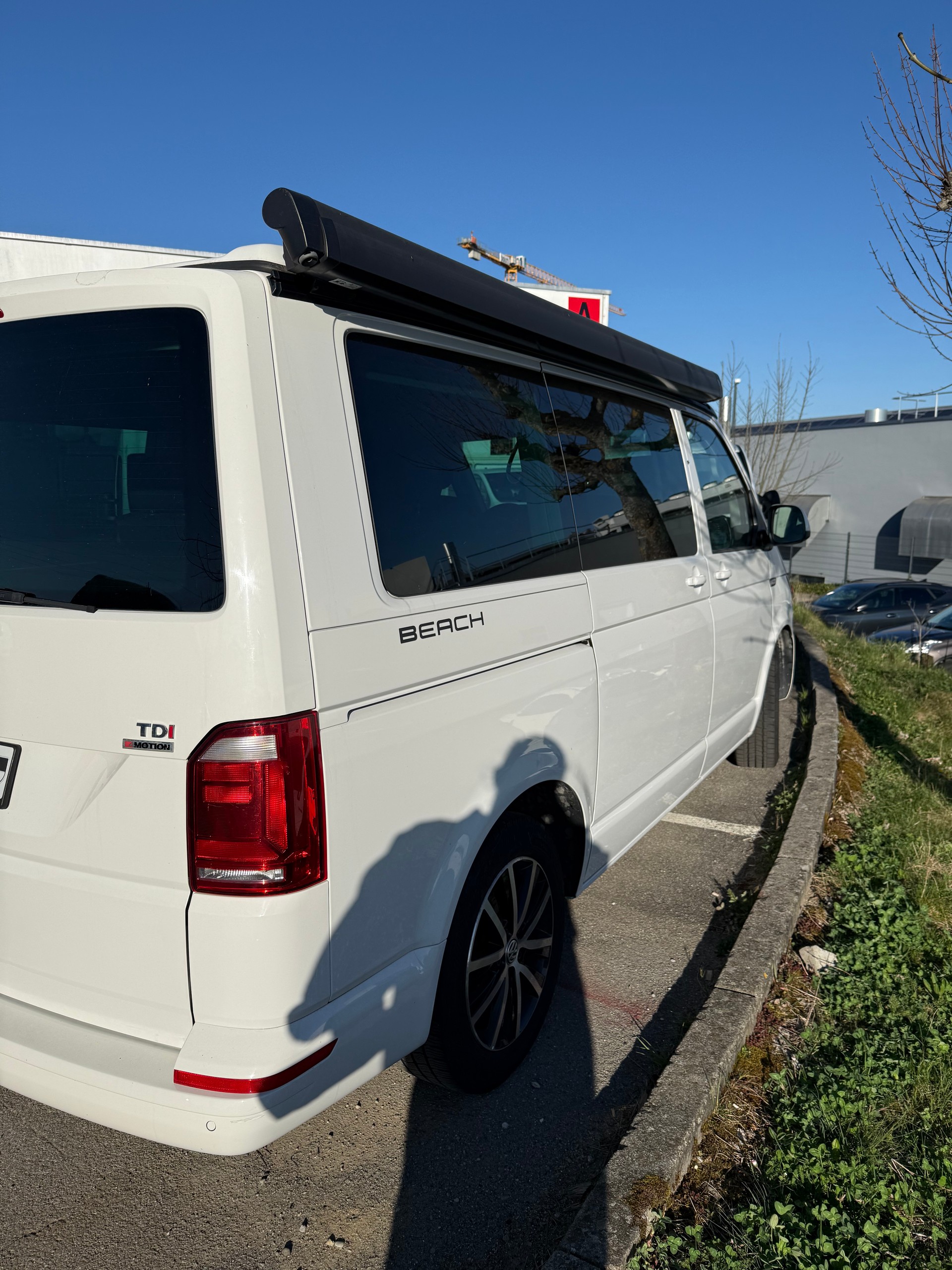 VW 2.0 TDI 150 Be. Liberty DSG 4m-image-1