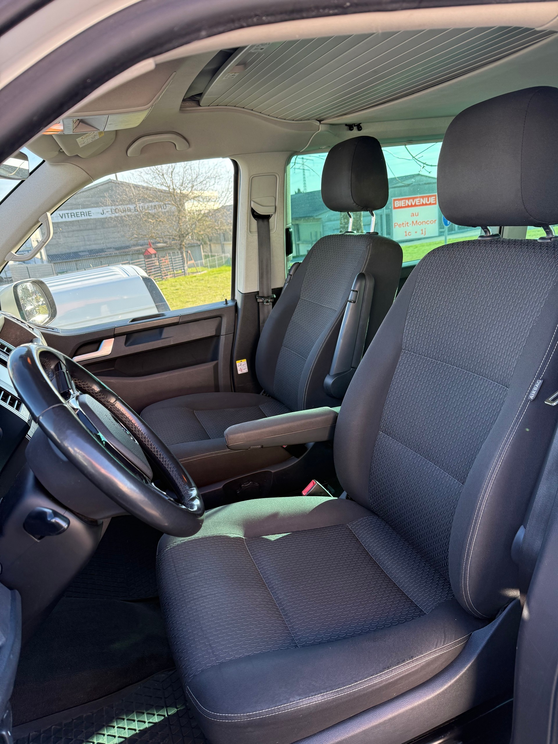 VW 2.0 TDI 150 Be. Liberty DSG 4m-image-2