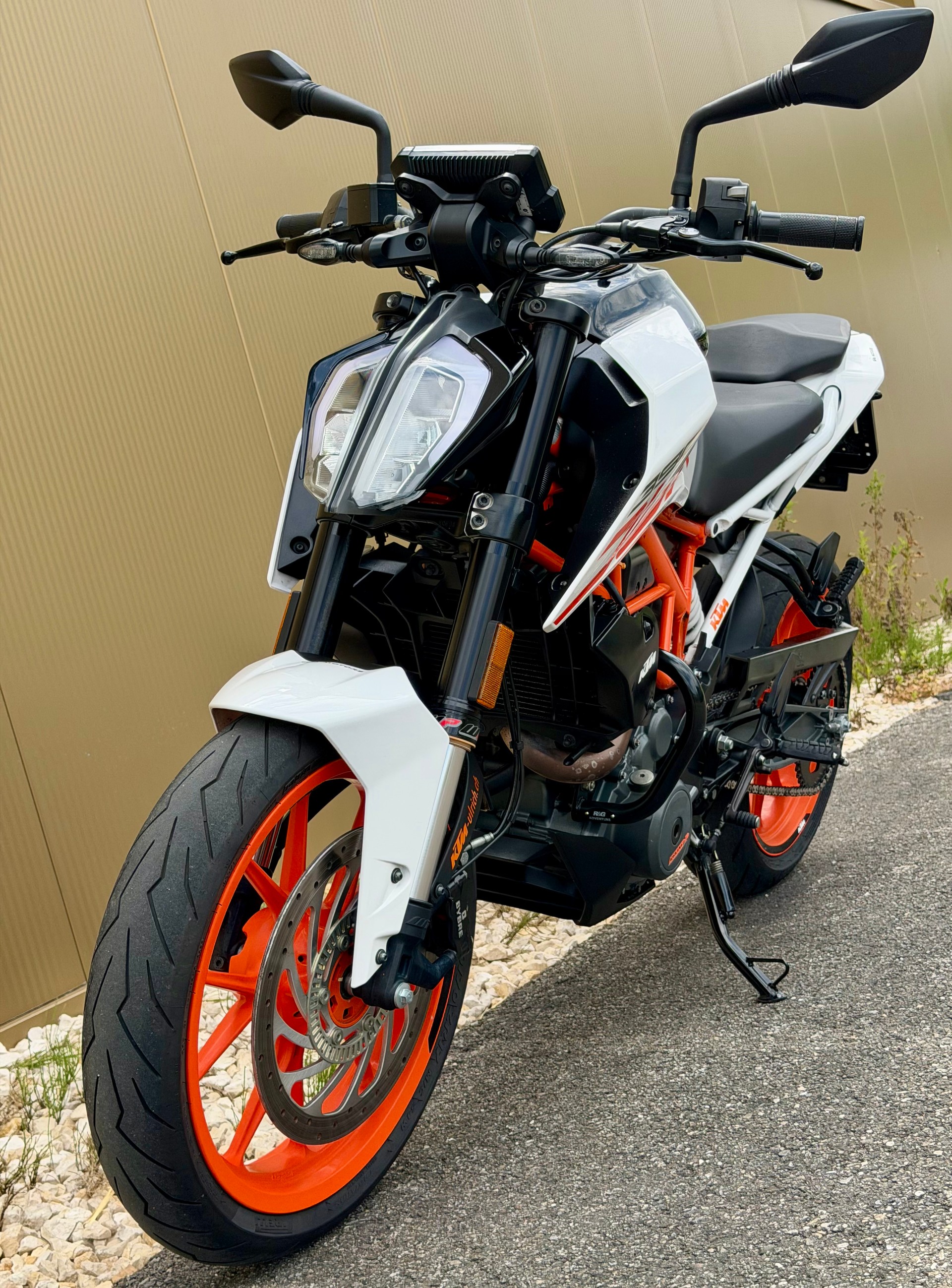 KTM 390 Duke ABS-image-7
