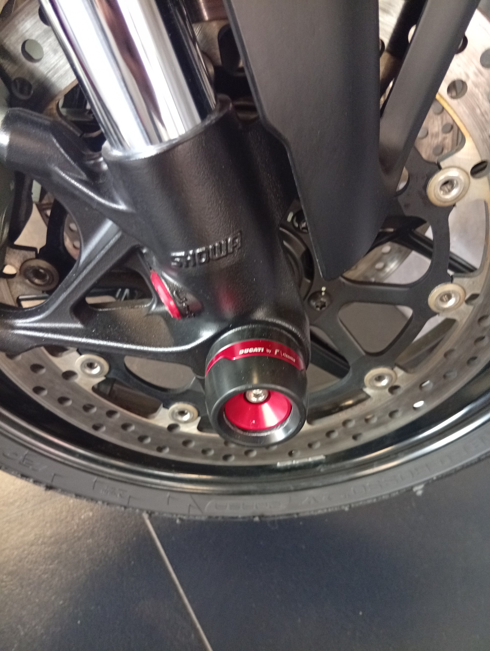 DUCATI Streetfighter V2-image-4