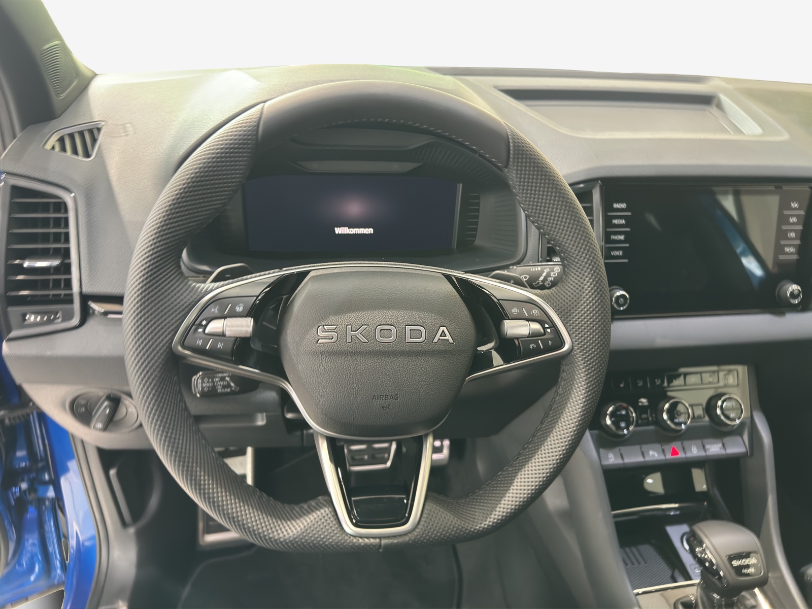 SKODA Karoq 2.0 TSI SportLine 4x4 DSG-image-9