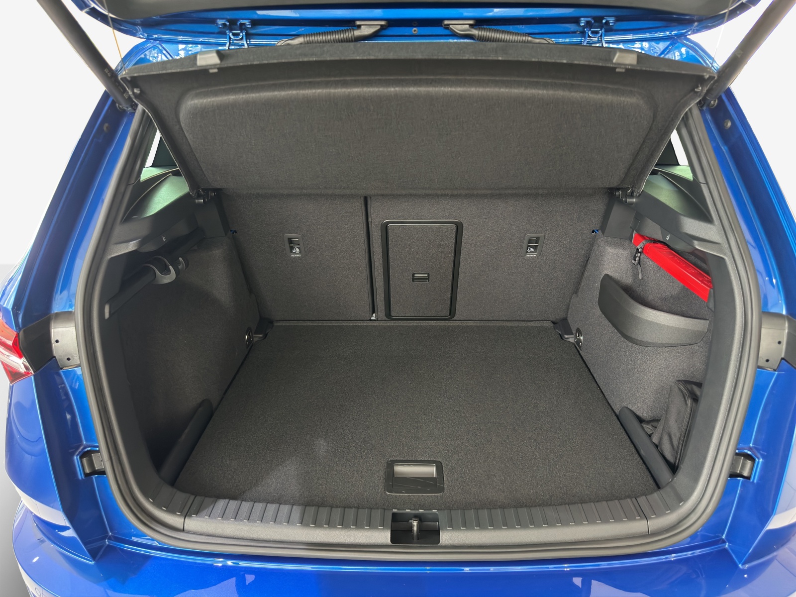 SKODA Karoq 2.0 TSI SportLine 4x4 DSG-image-12