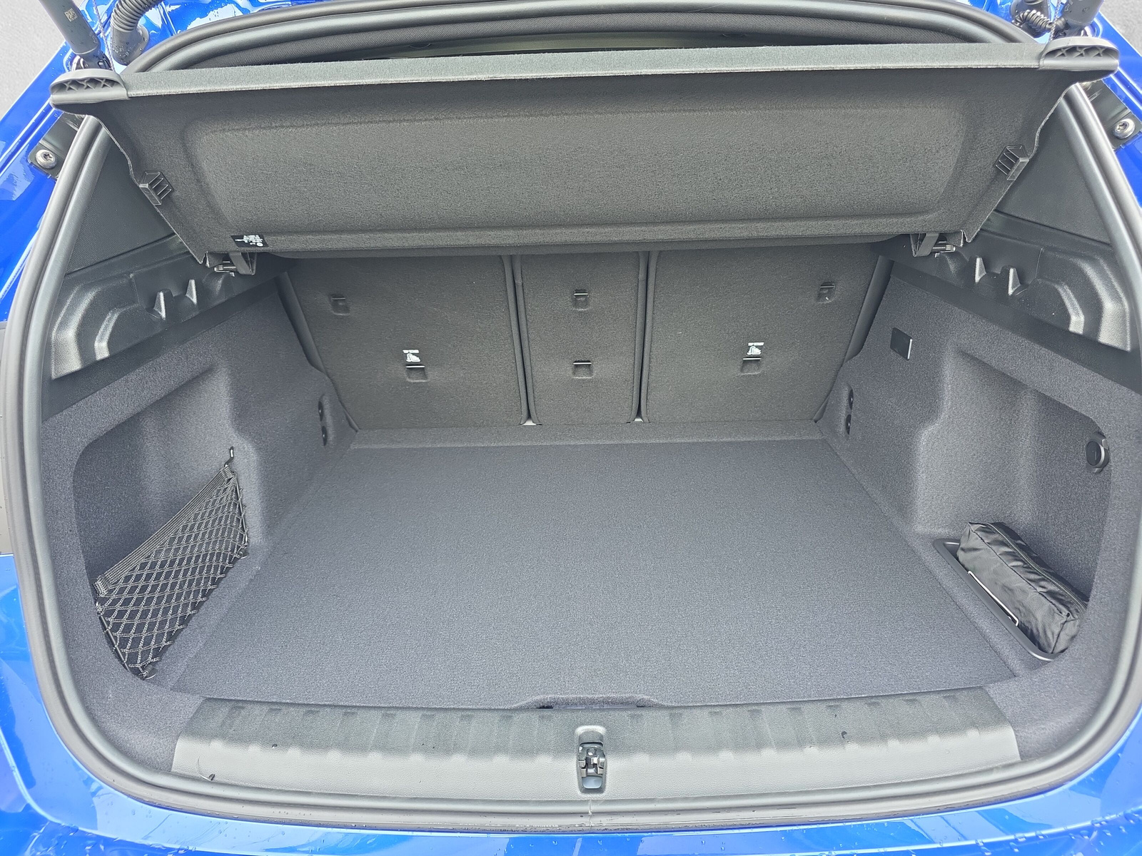 BMW iX1 eDrive 20 M Sport-image-9