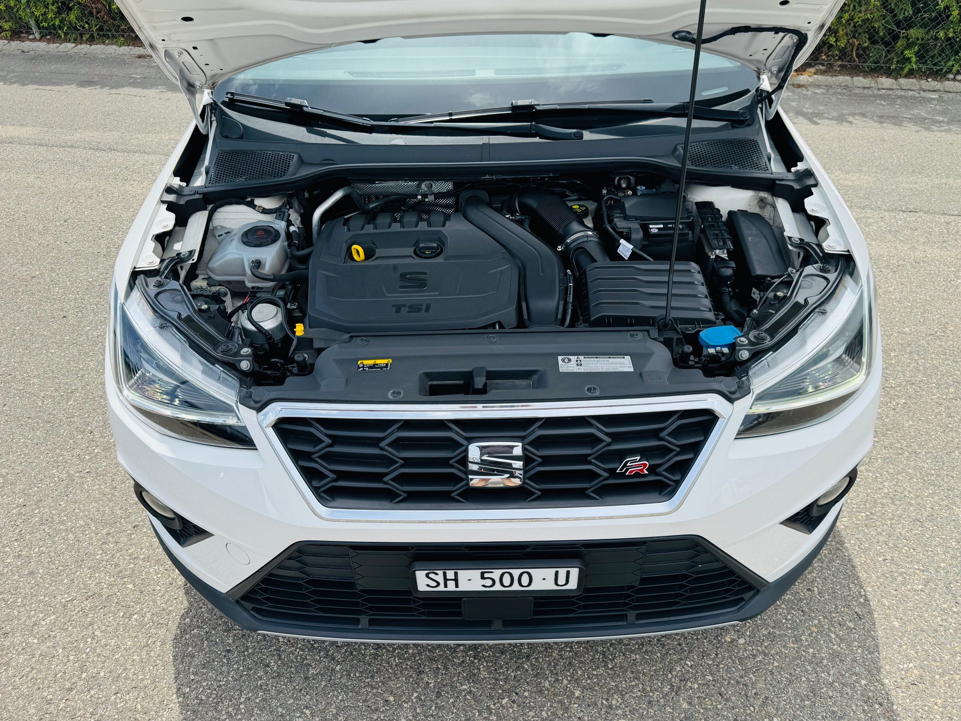 SEAT Arona 1.5 TSI Evo FR-Line-image-15