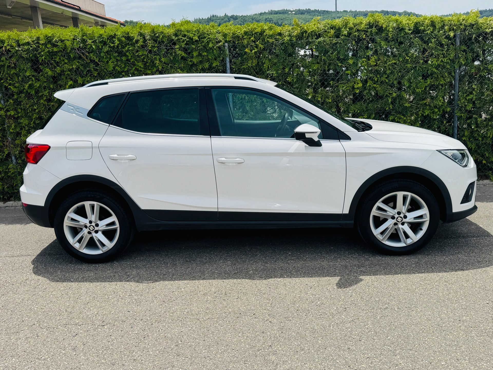 SEAT Arona 1.5 TSI Evo FR-Line-image-7