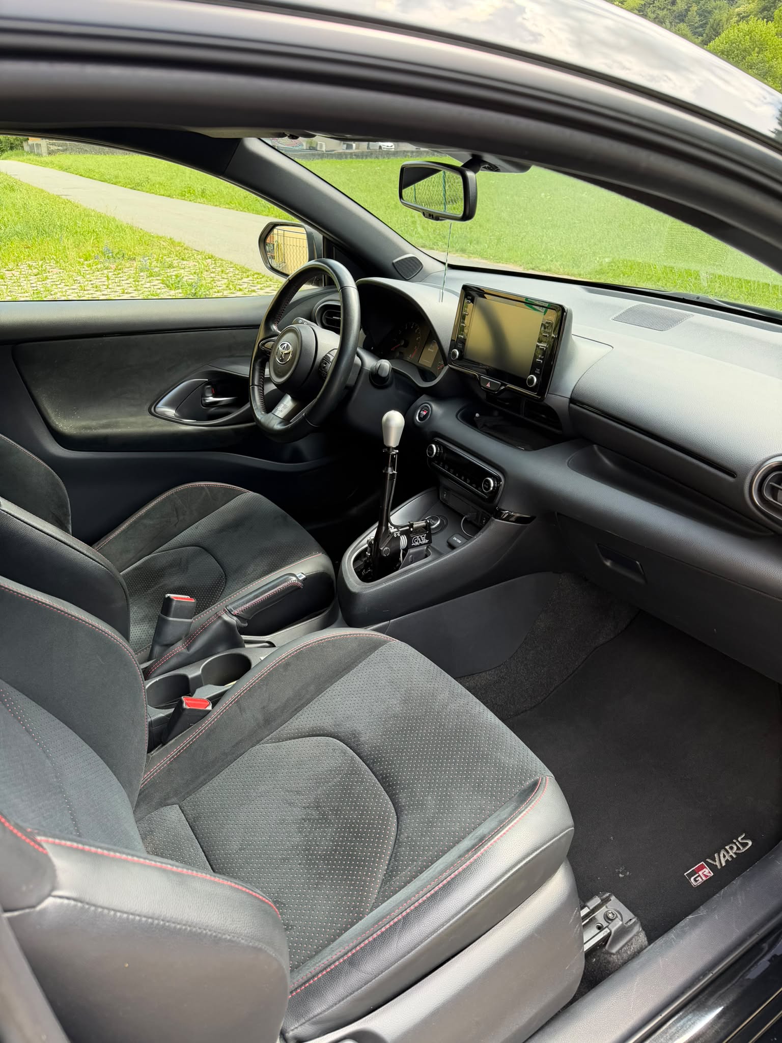 TOYOTA 1.6 Turbo Sport 4x4-image-4