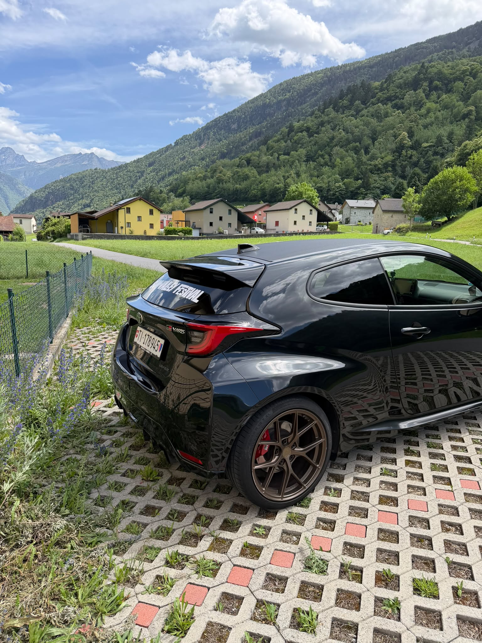 TOYOTA 1.6 Turbo Sport 4x4-image-3