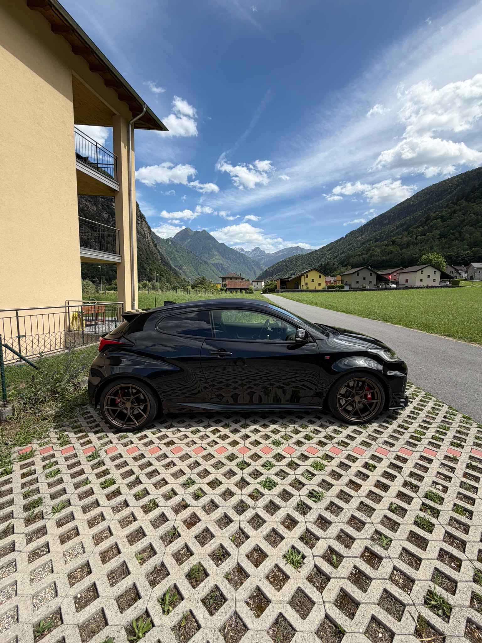 TOYOTA 1.6 Turbo Sport 4x4-image-1