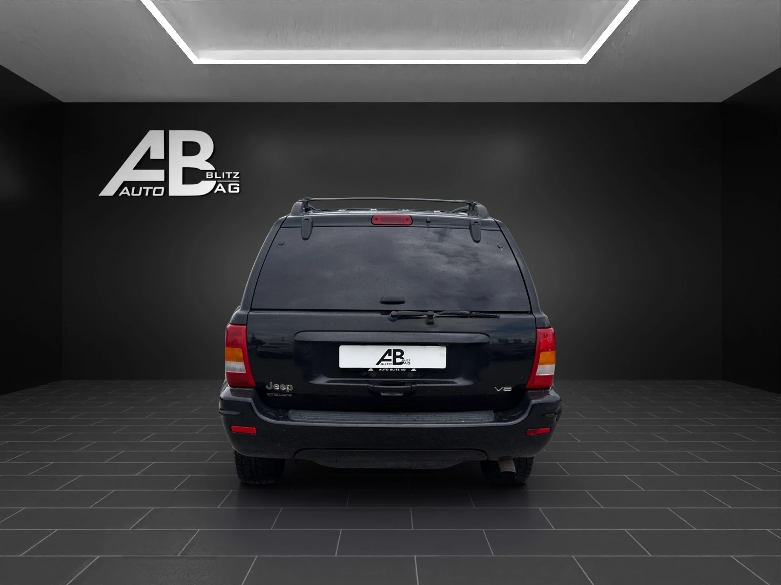 JEEP Grand Cherokee 4.7 Limited Automatic-image-3