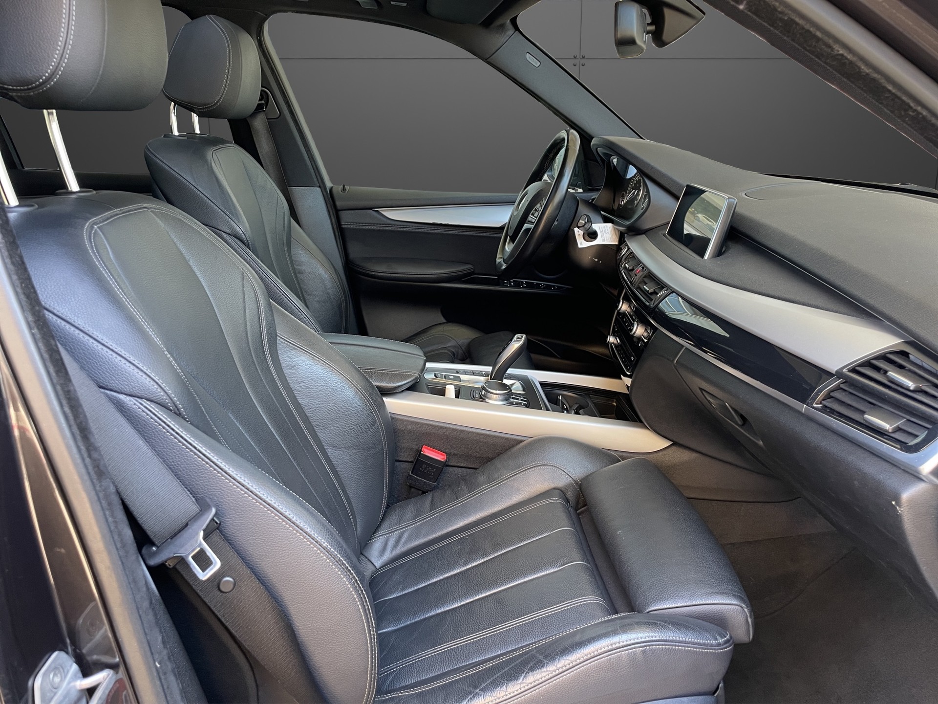 BMW X5 xDrive 30d Steptronic-image-13