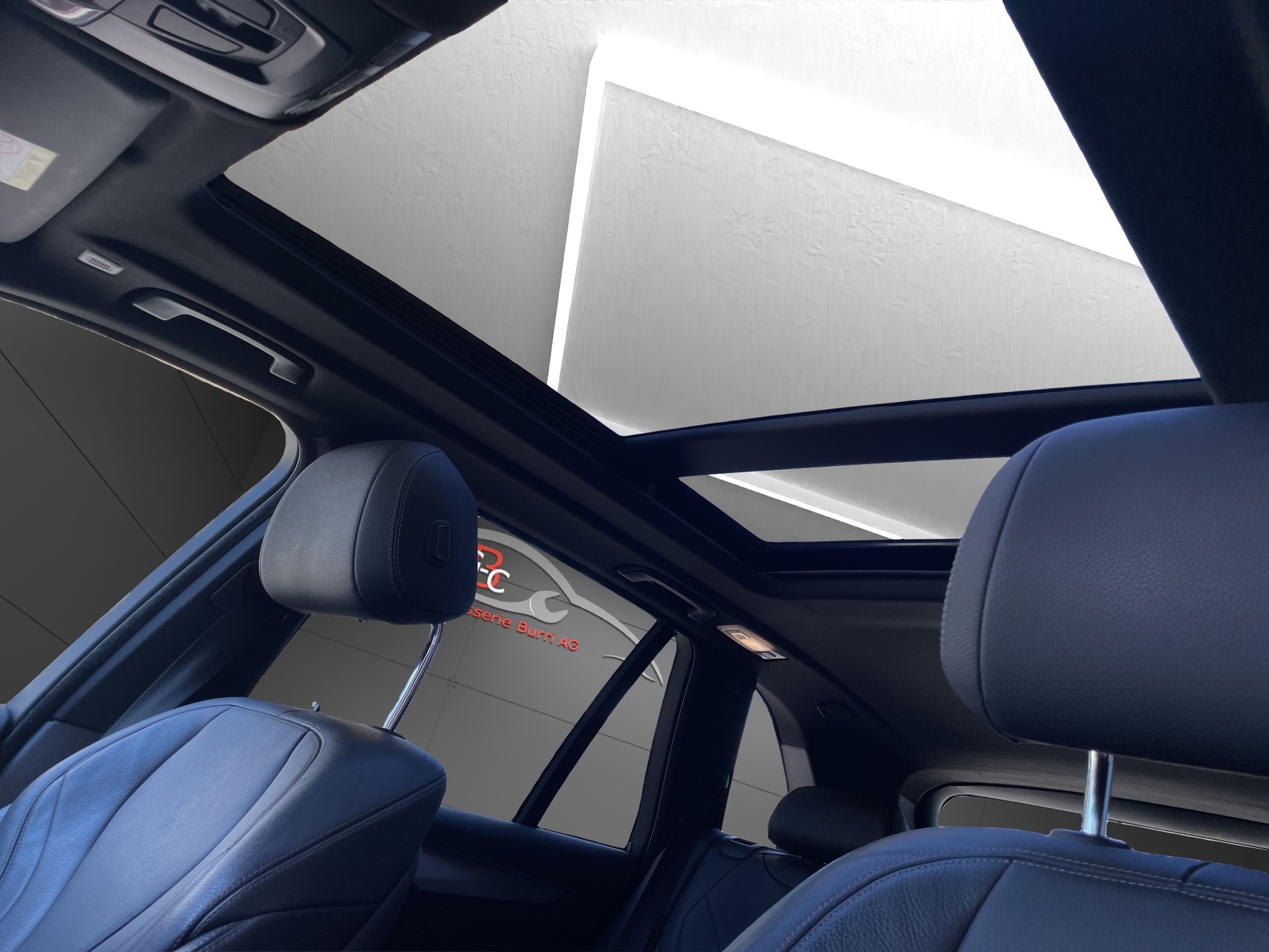 BMW X5 xDrive 30d Steptronic-image-15