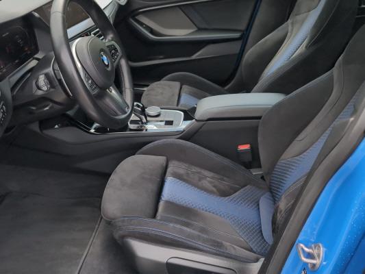 BMW M235i Gran Coupé xDrive P-image-7