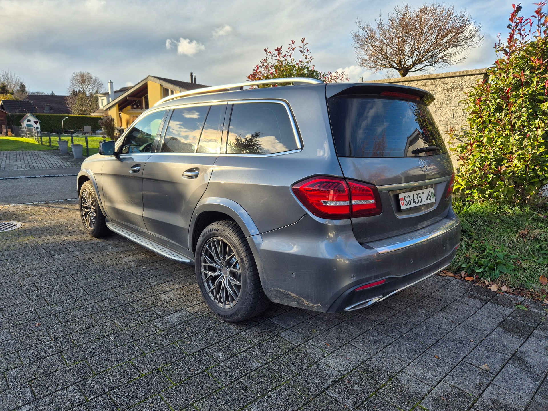 MERCEDES-BENZ GLS 350 d V6-image-2