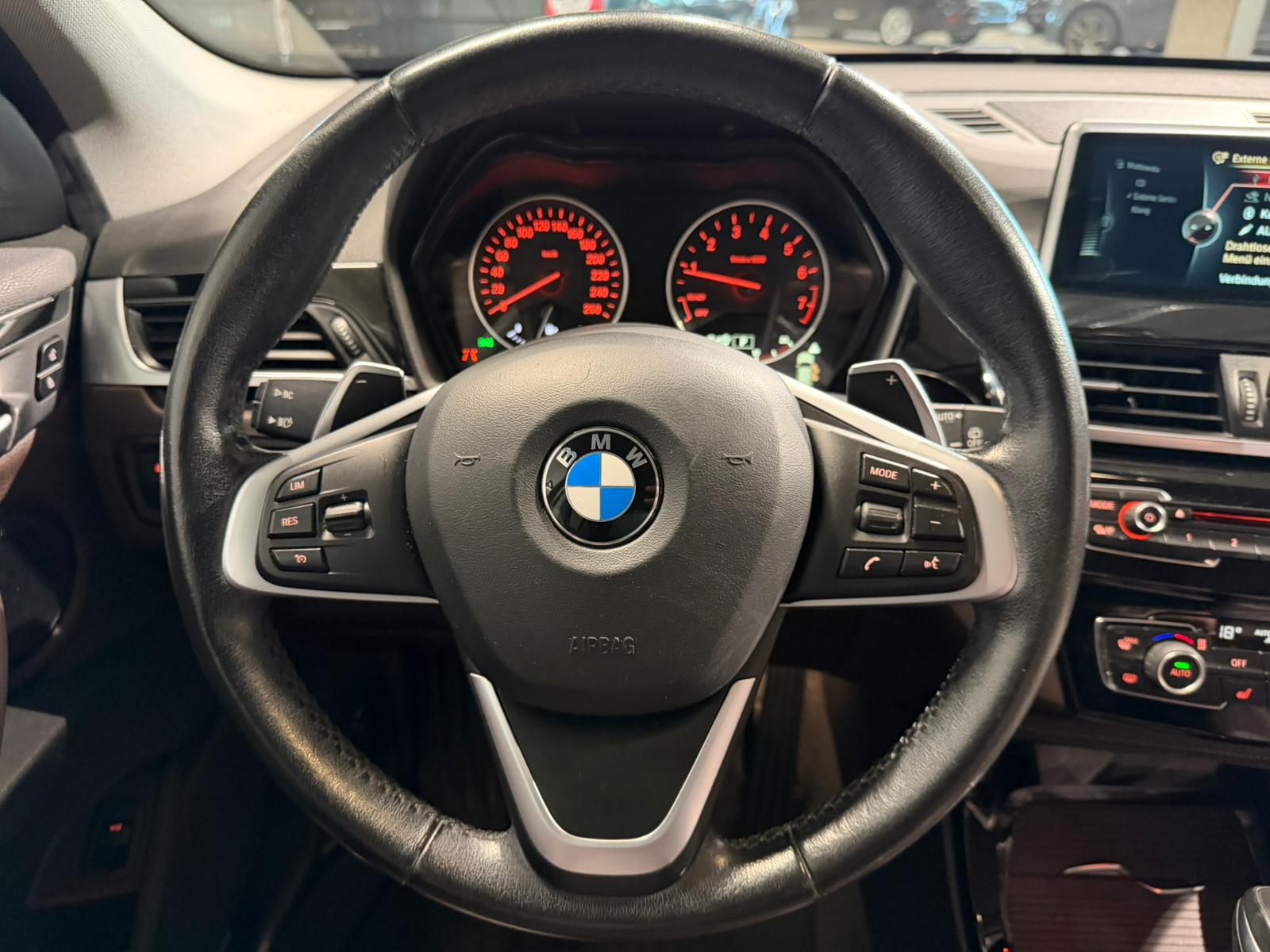 BMW X1 xDrive 20i xLine Steptronic (CH)-image-12