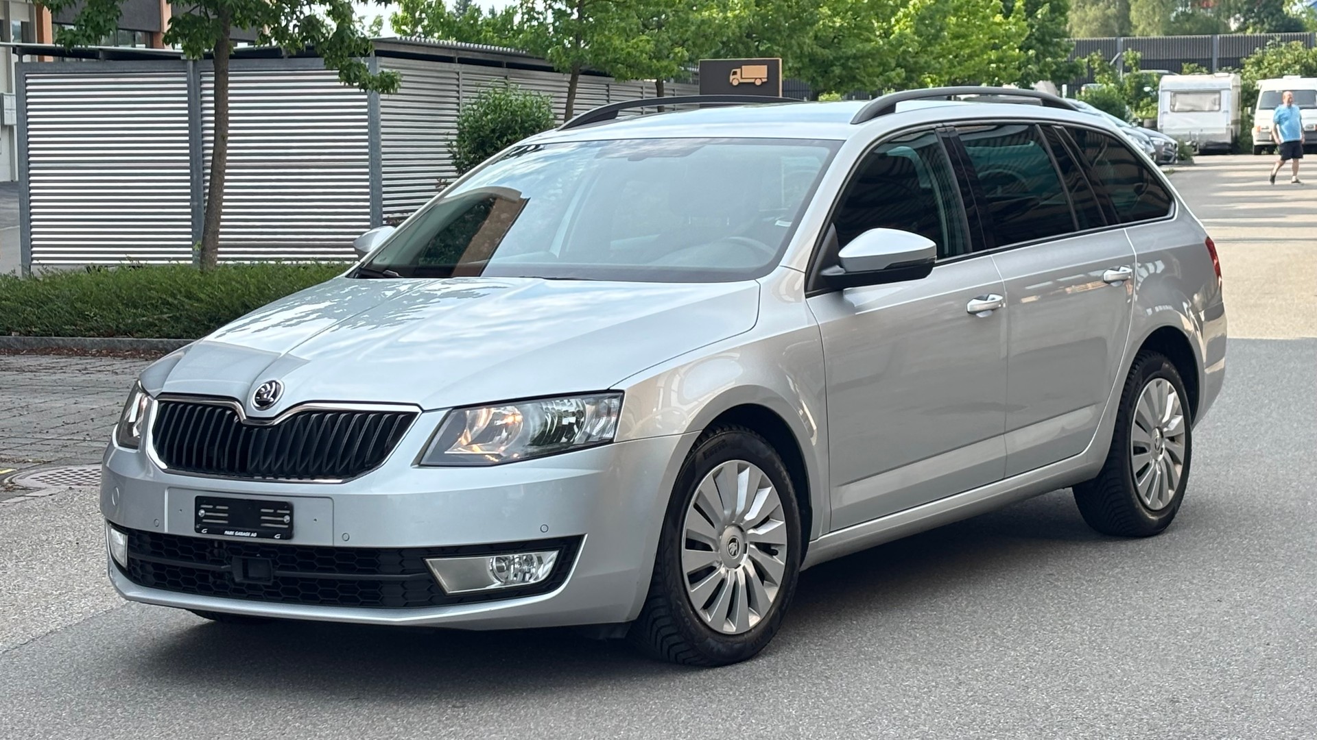 SKODA Octavia Combi 1.6 TDI Ambition DSG-image-0