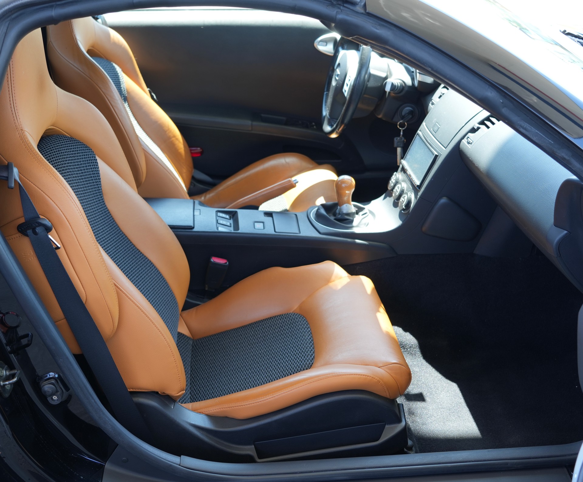 NISSAN 350 Z Roadster-image-11
