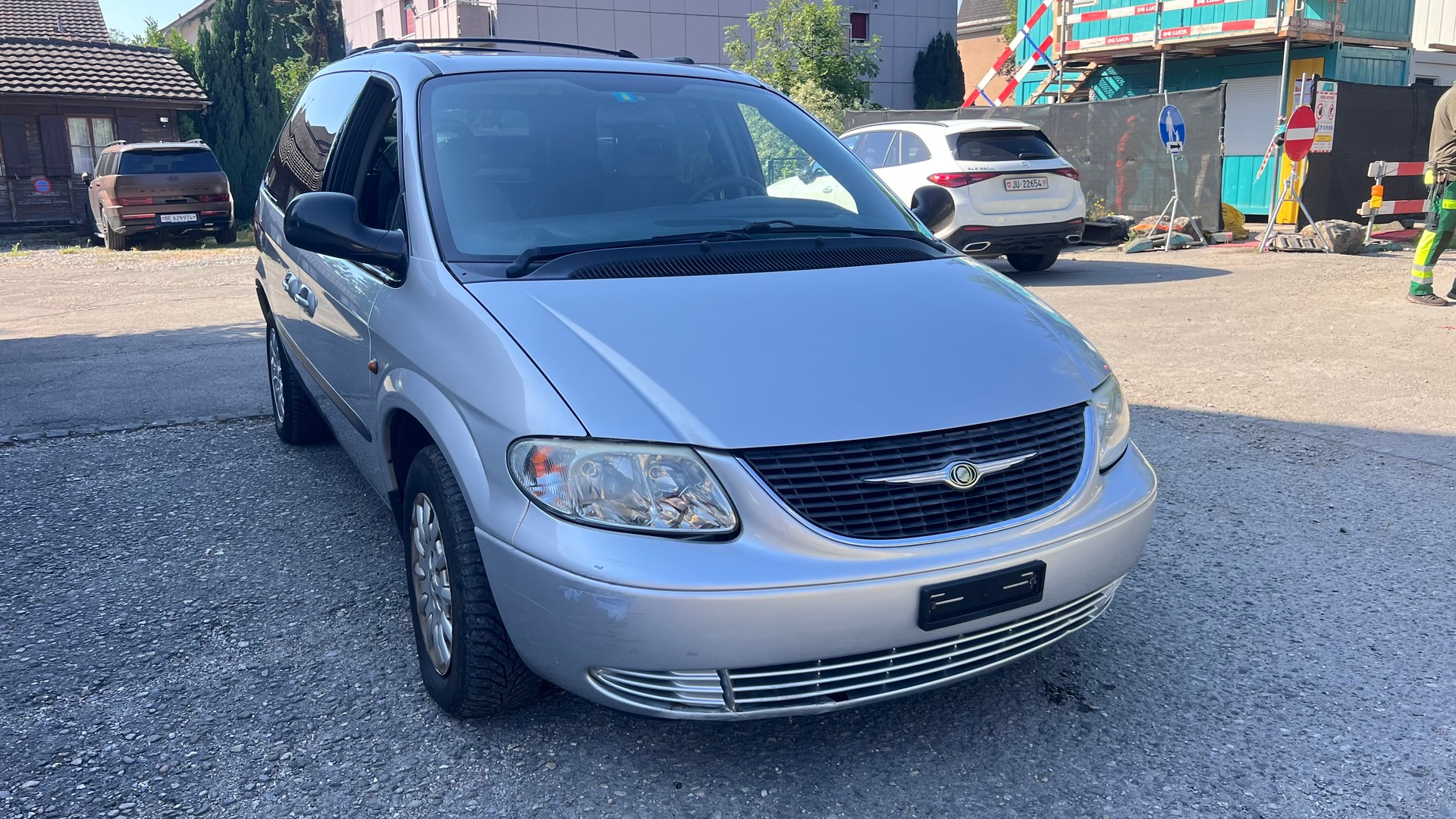 CHRYSLER Voyager 2.4 SE-image-1