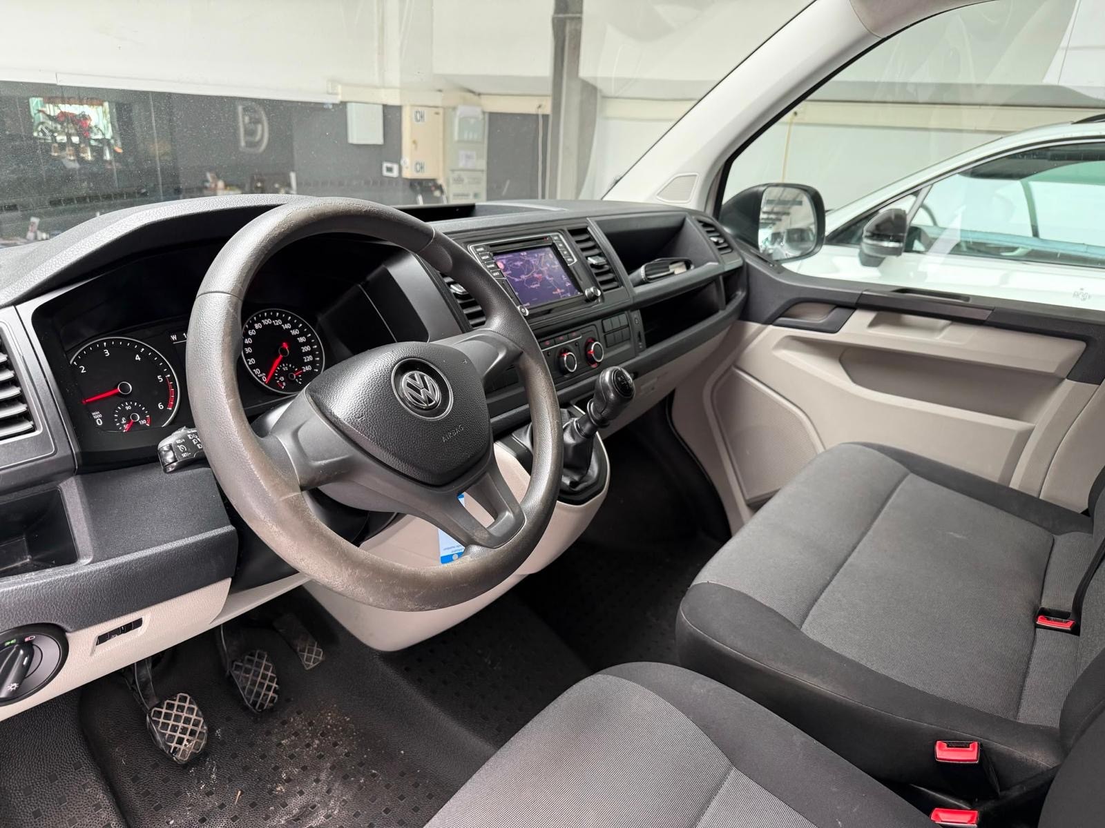 VW T6 2.0 TDI-image-5