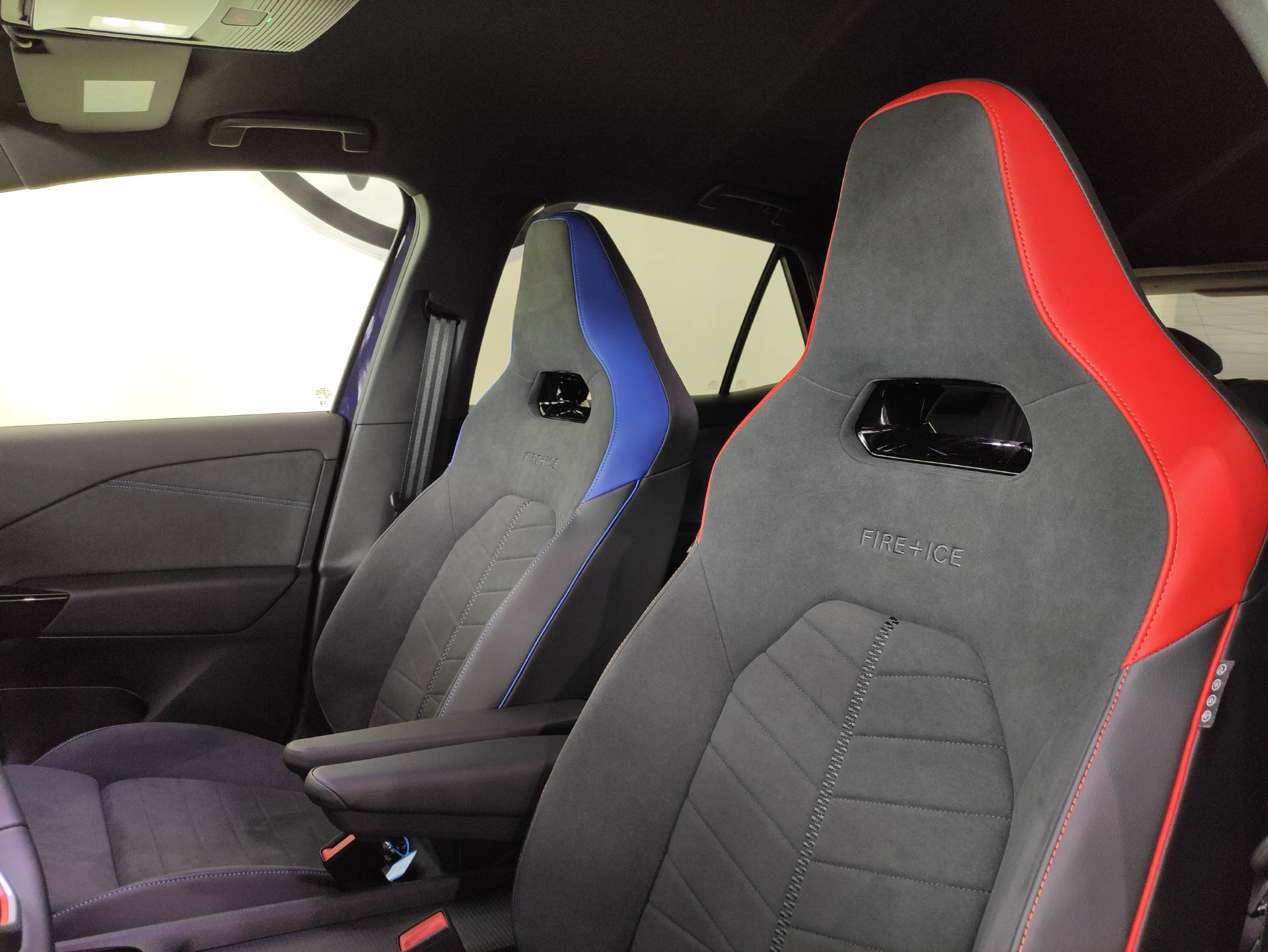 VW ID.3 GTX Performance Fire + Ice-image-6