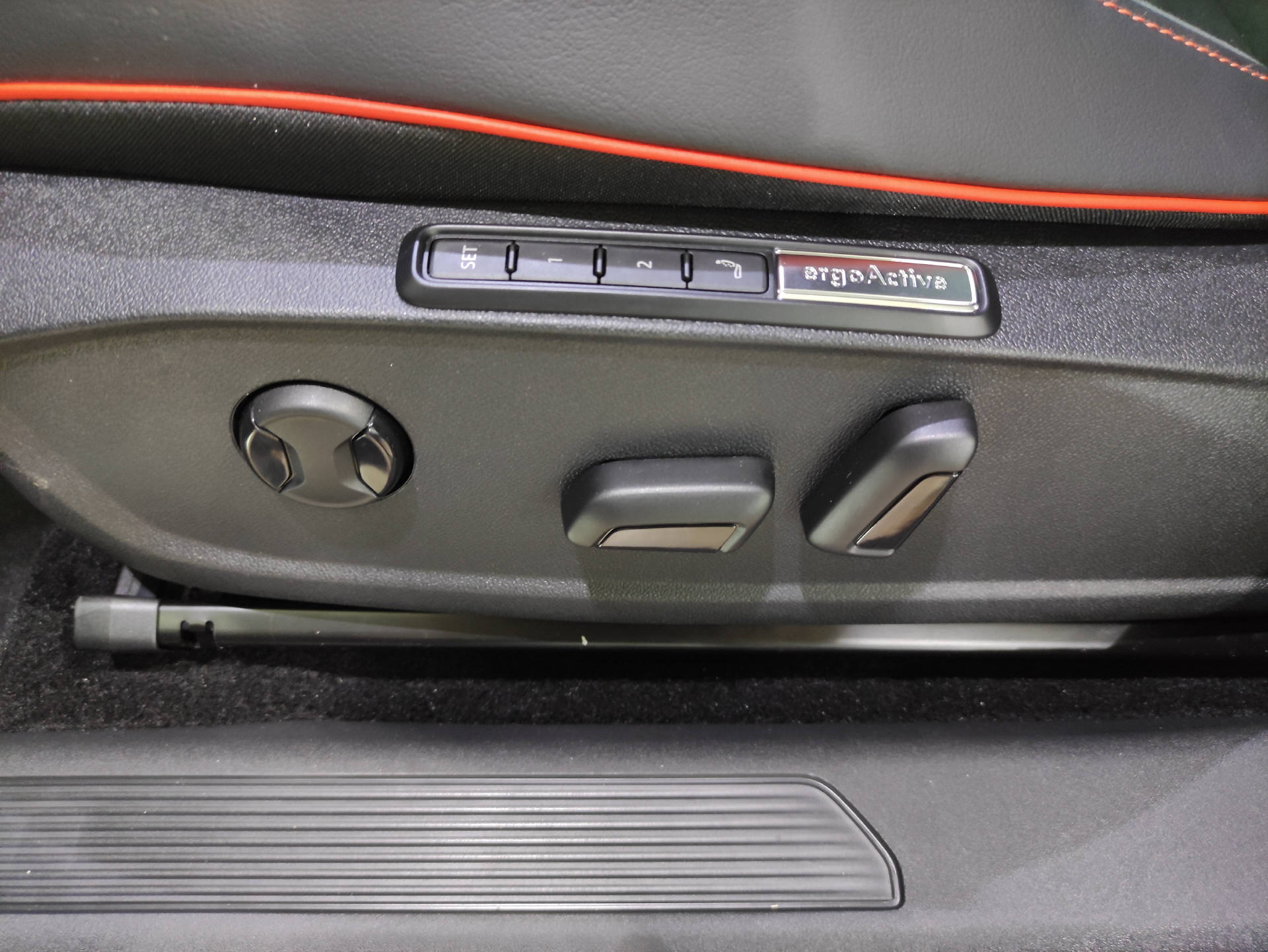 VW ID.3 GTX Performance Fire + Ice-image-5