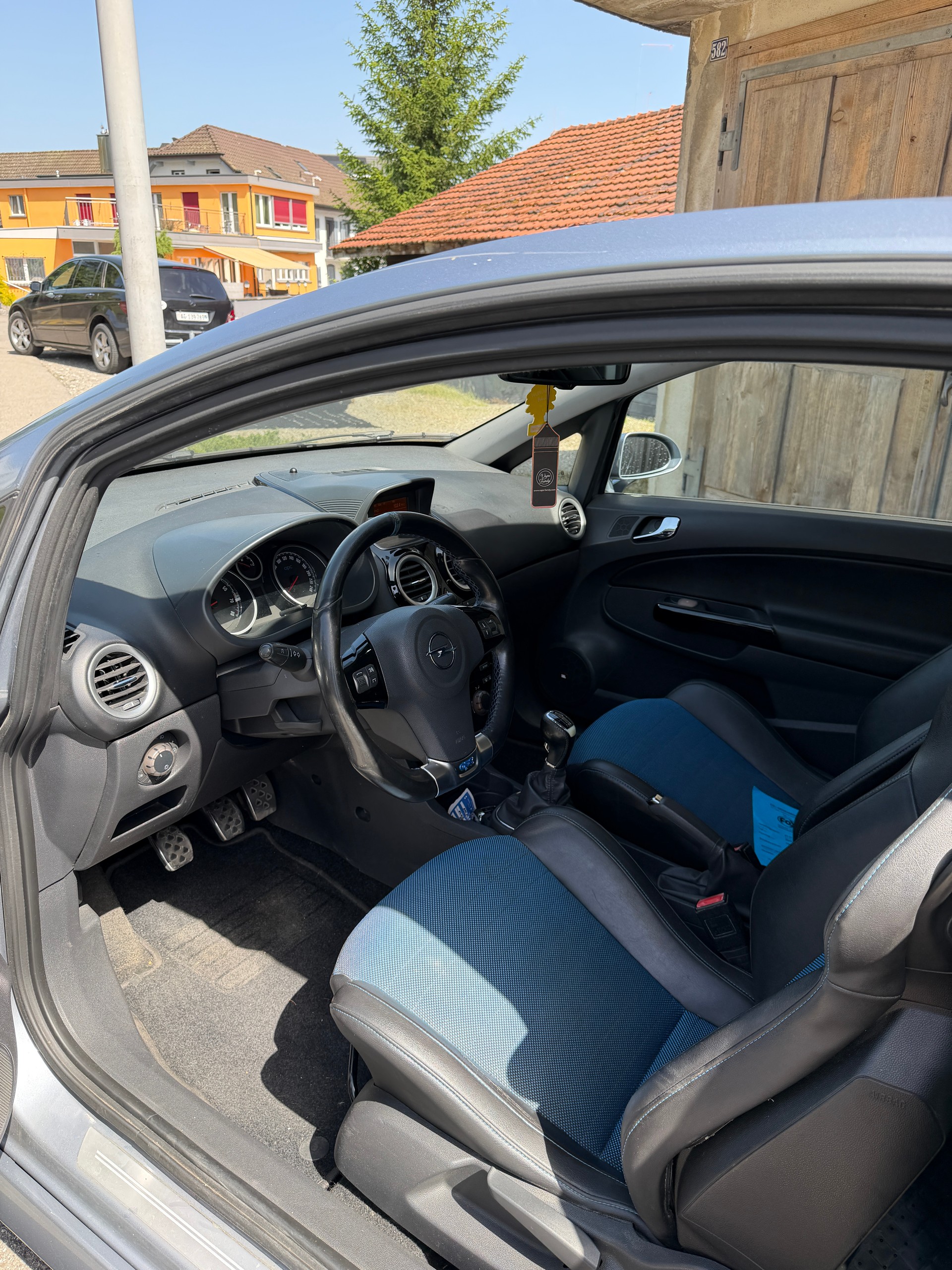 OPEL Corsa 1.6 Turbo OPC-image-5