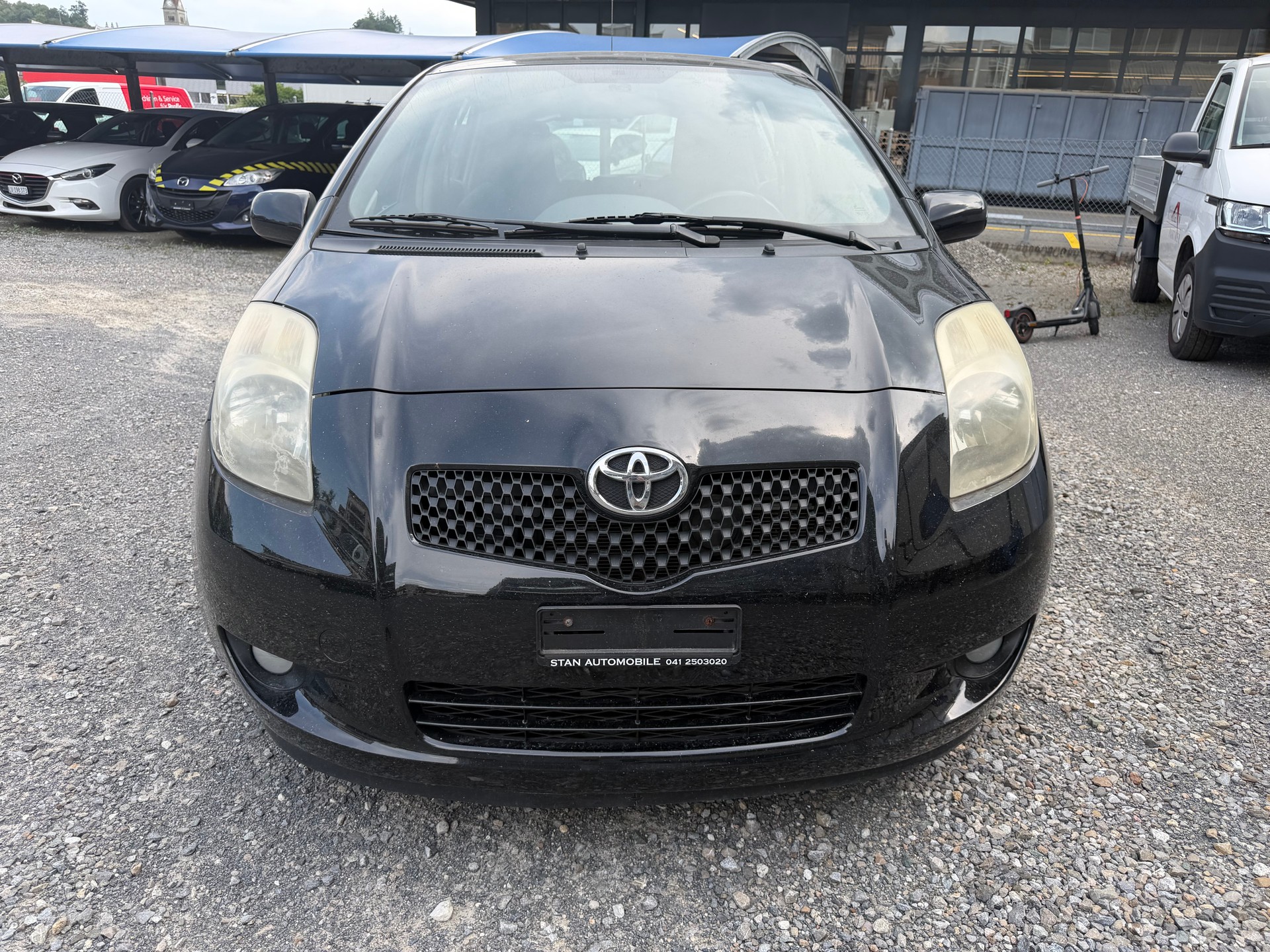 TOYOTA Yaris 1.3 Linea Sol-image-0