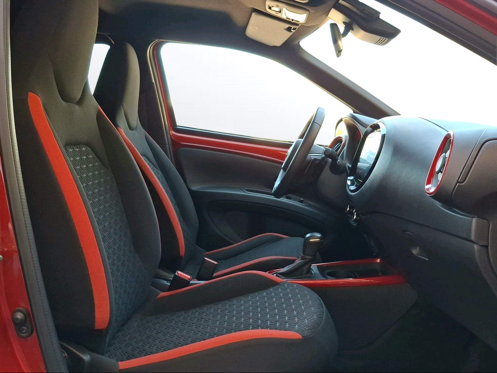 TOYOTA Aygo X 1.0 VVT-i Trend CVT-image-10