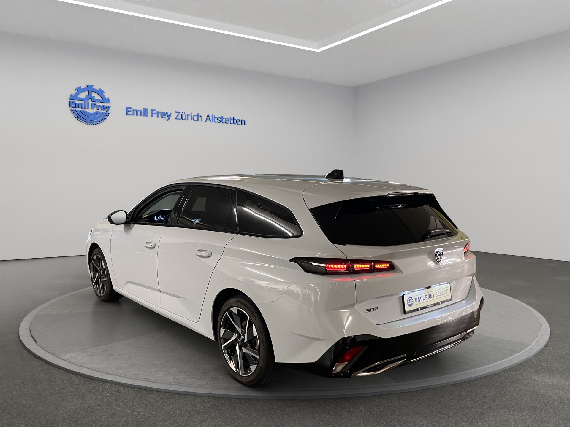 PEUGEOT 308 SW 1.5 BlueHDi Allure-image-1