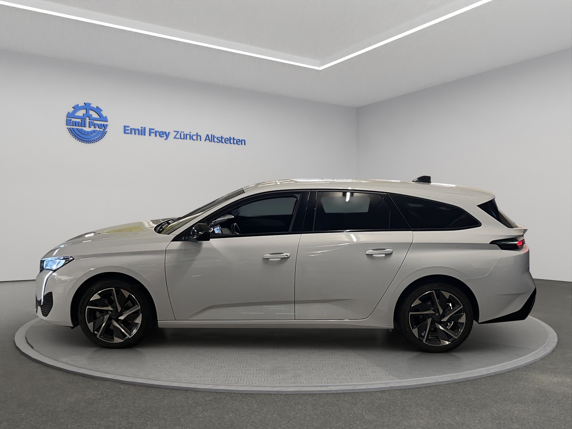 PEUGEOT 308 SW 1.5 BlueHDi Allure-image-3