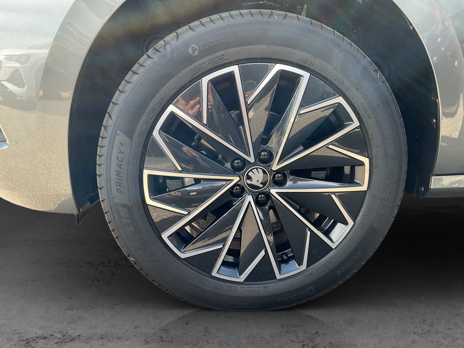 SKODA Kamiq 1.5 TSI Dynamic DSG-image-12