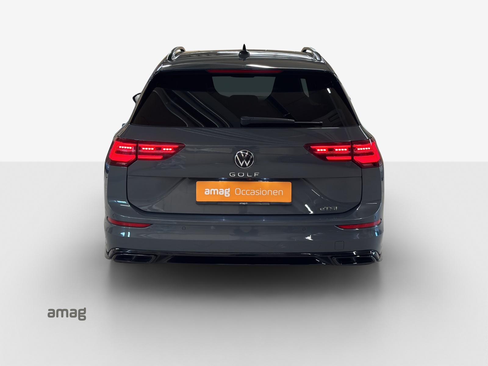 VW Golf Variant 1.5 eTSI mHEV R-Line-image-3