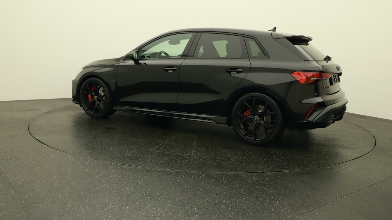 AUDI RS3 Sportback 2.5 TSI quattro S-tronic-image-2