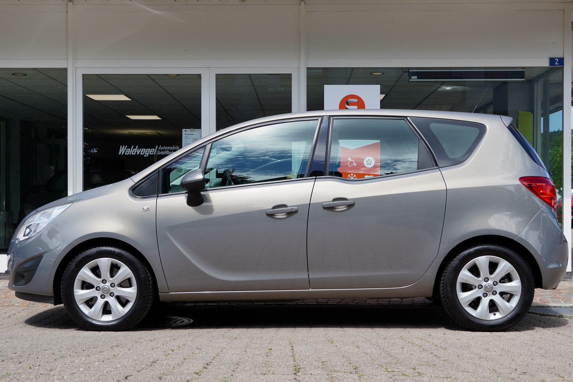 OPEL Meriva 1.4 Turbo Enjoy-image-3