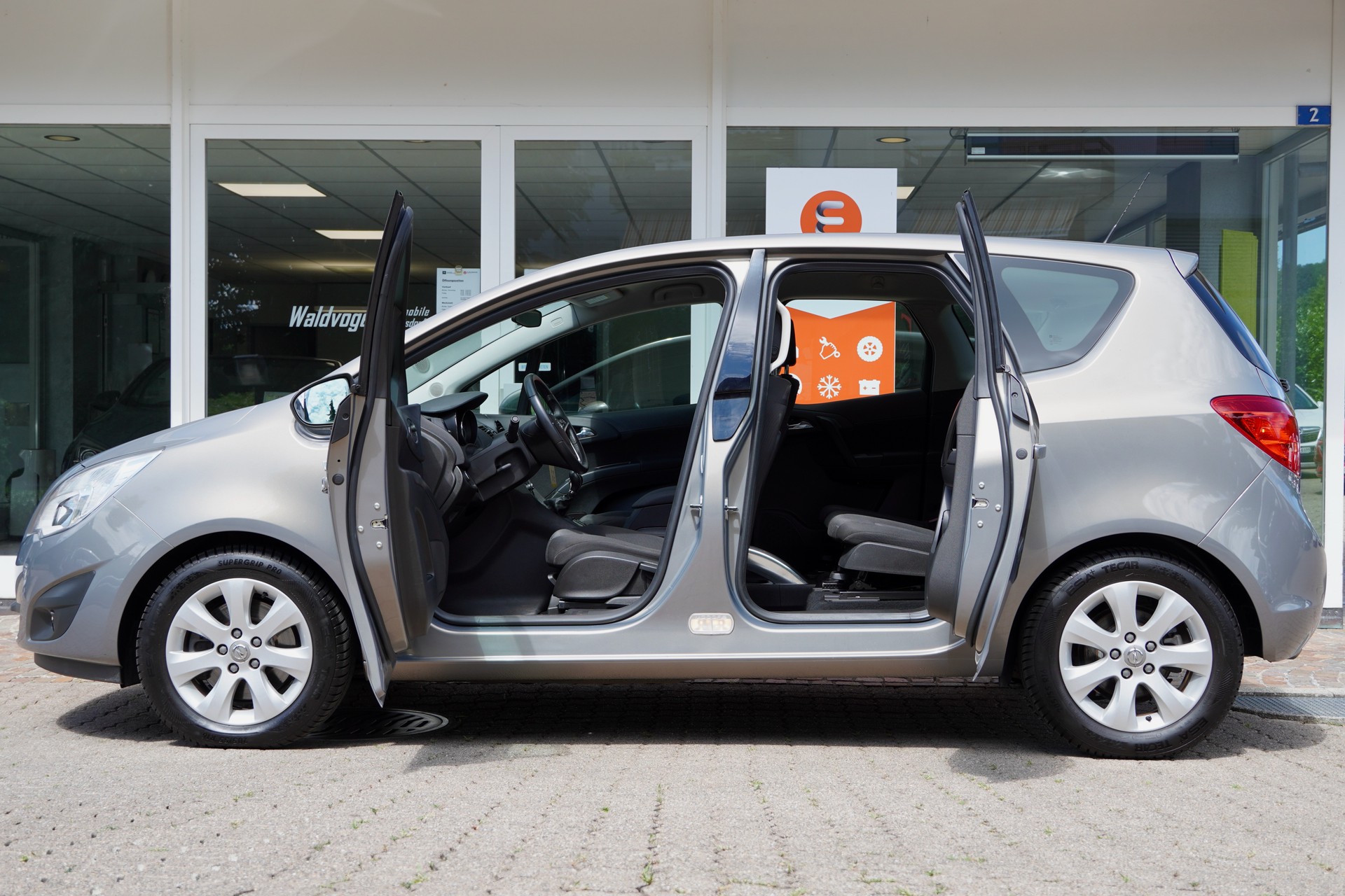 OPEL Meriva 1.4 Turbo Enjoy-image-4