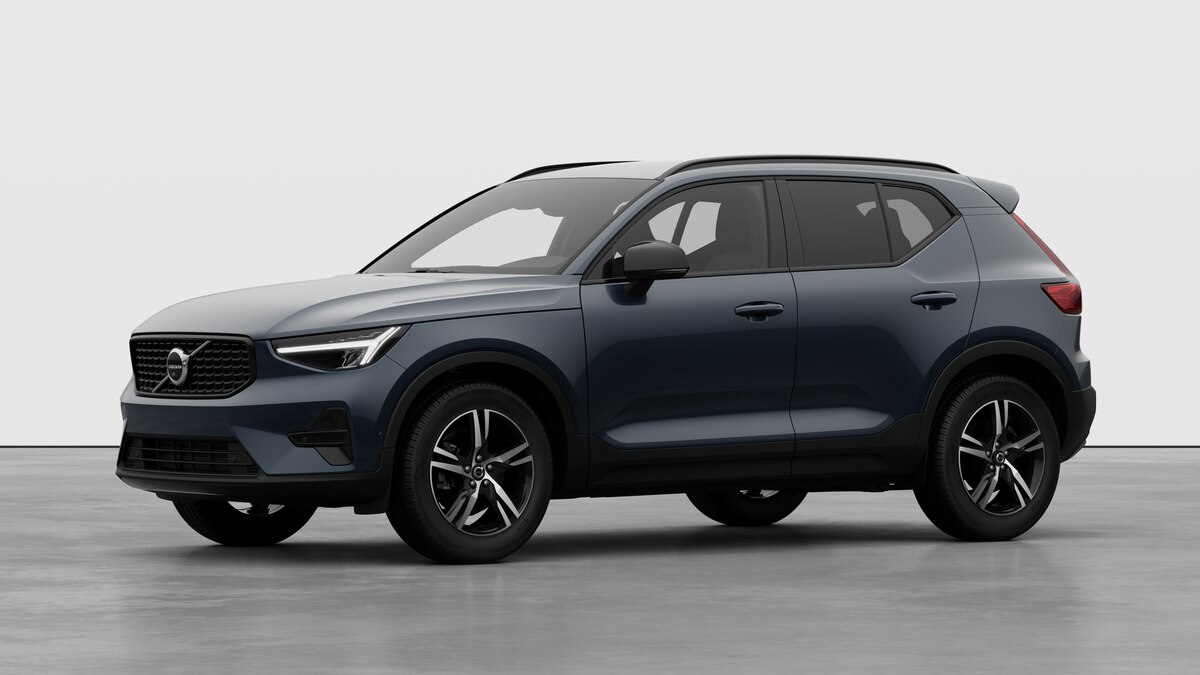 VOLVO XC40 2.0 B3 MH Plus Dark-image-0