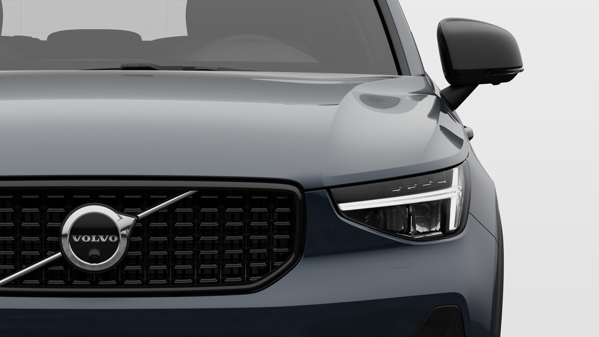 VOLVO XC40 2.0 B3 MH Plus Dark-image-6