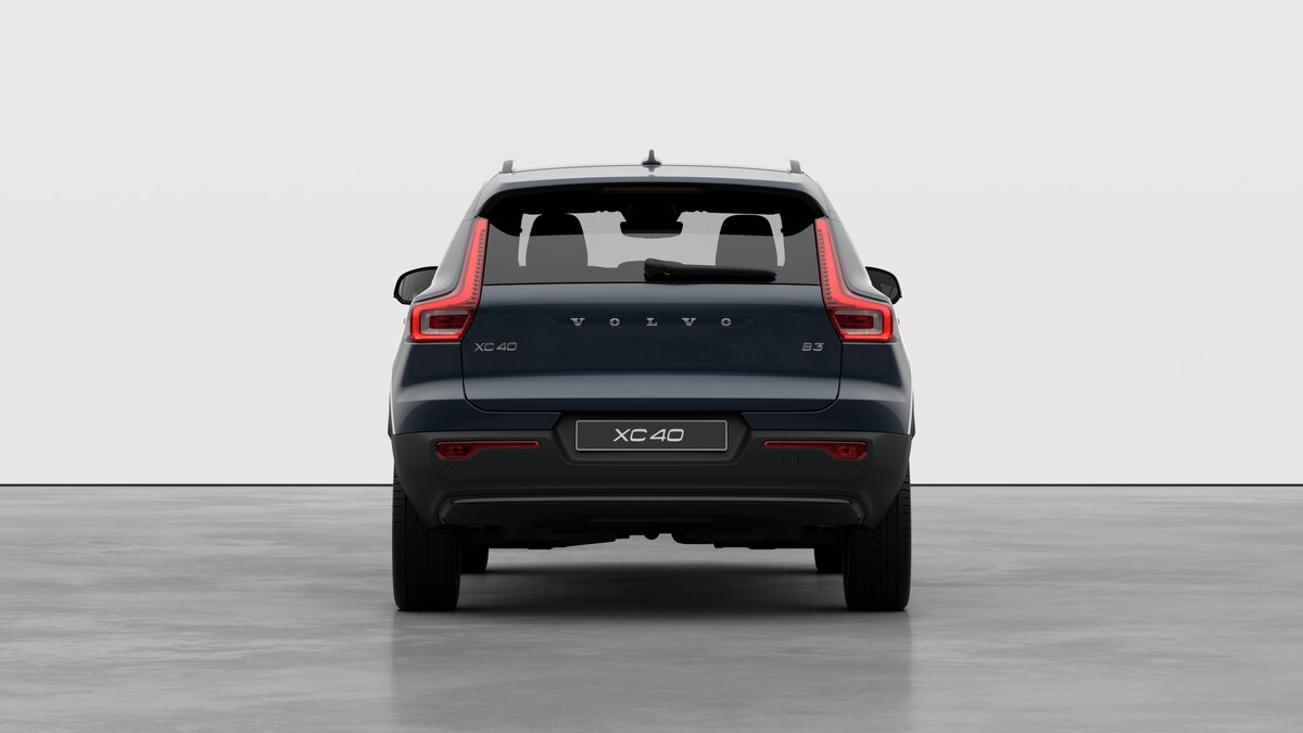 VOLVO XC40 2.0 B3 MH Plus Dark-image-5