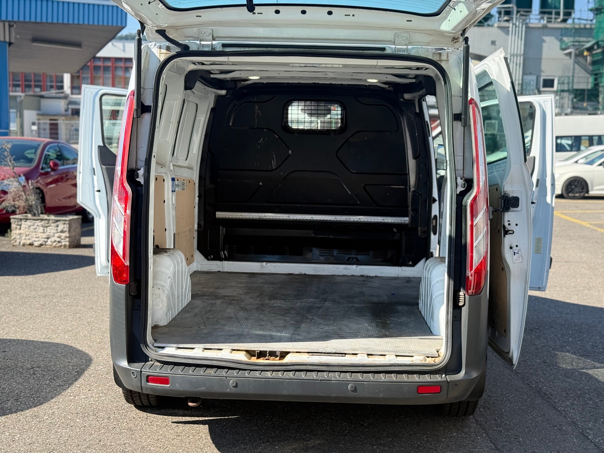 FORD Transit Custom Van 270 L1H1 Ambiente-image-6