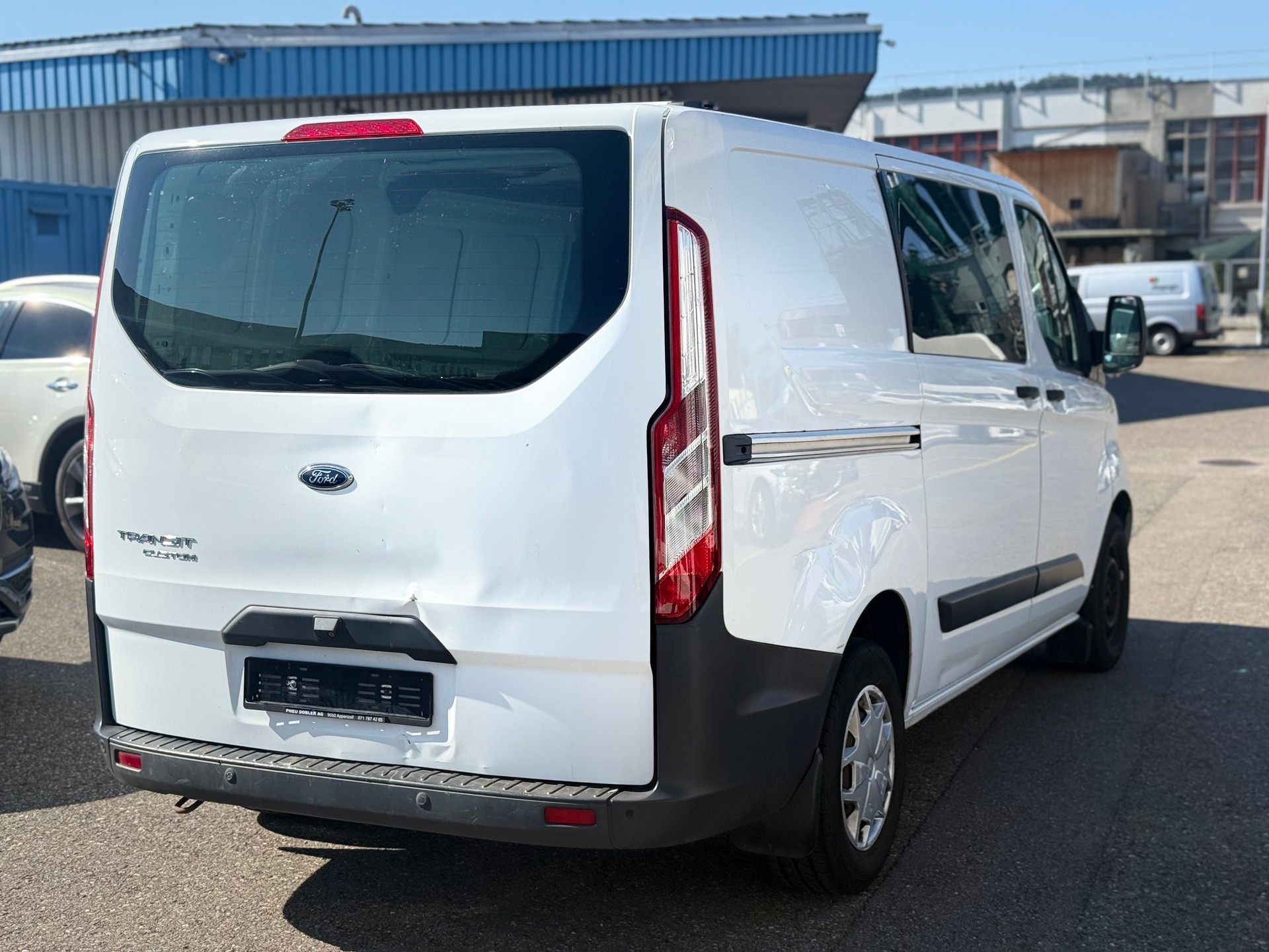 FORD Transit Custom Van 270 L1H1 Ambiente-image-11