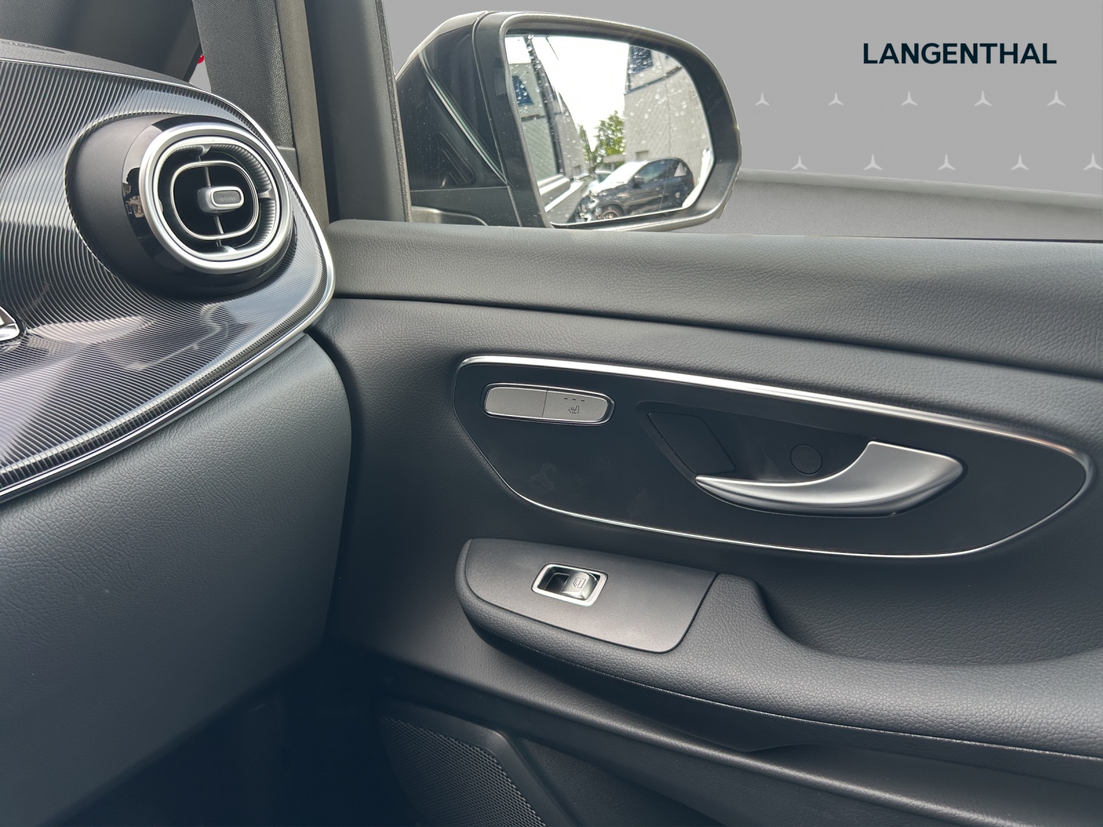 MERCEDES-BENZ V 250 d lang 4Matic Style 9G-Tronic-image-12