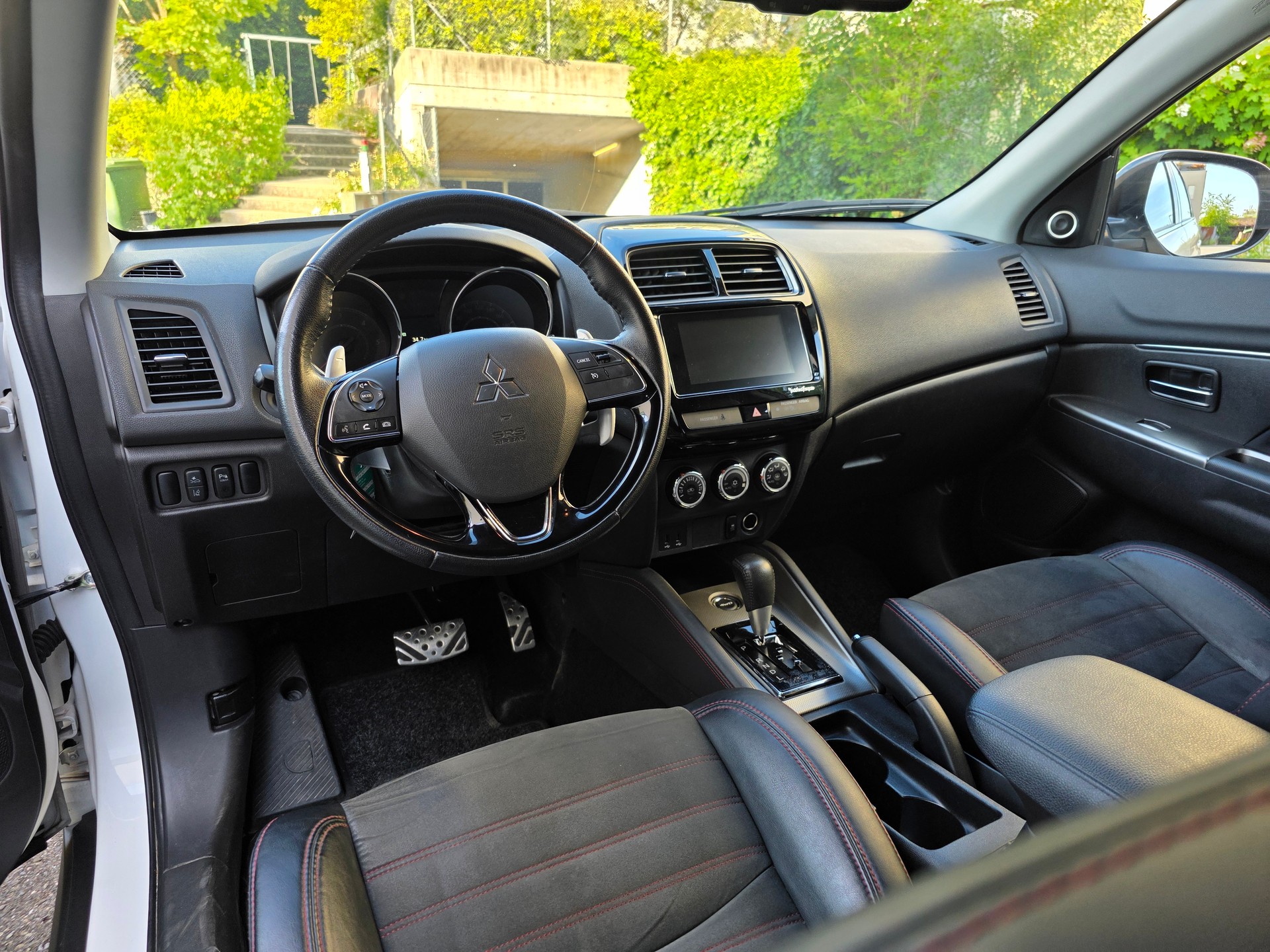 MITSUBISHI ASX 2.2 DID Diamond 4WD Automatic-image-9
