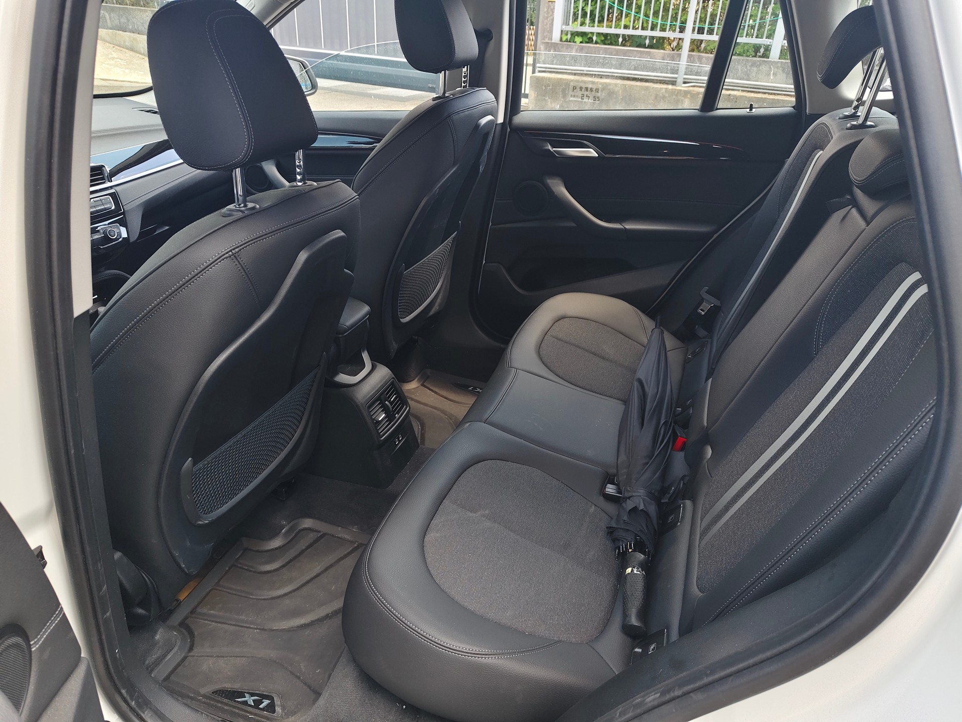 BMW 18i sDrive-image-2
